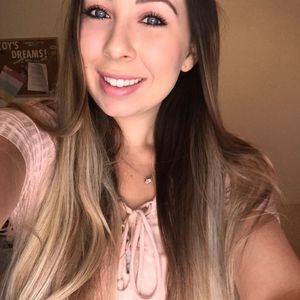 Meet your Posher, Marissa